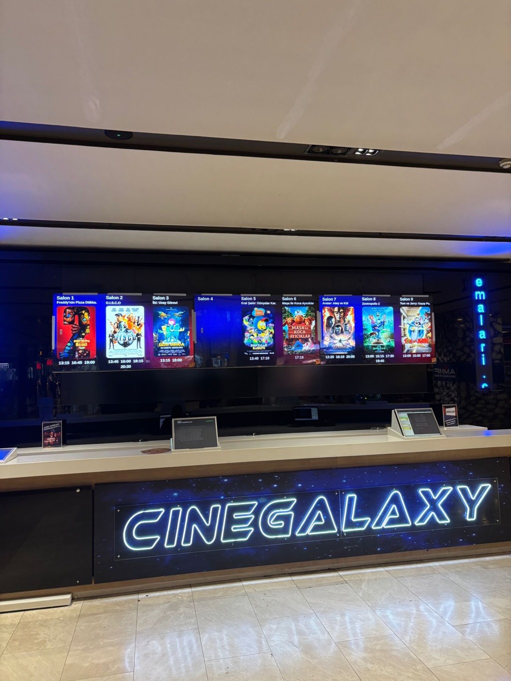 Rubenis yeni yıla yeni tabelalarla giriyor